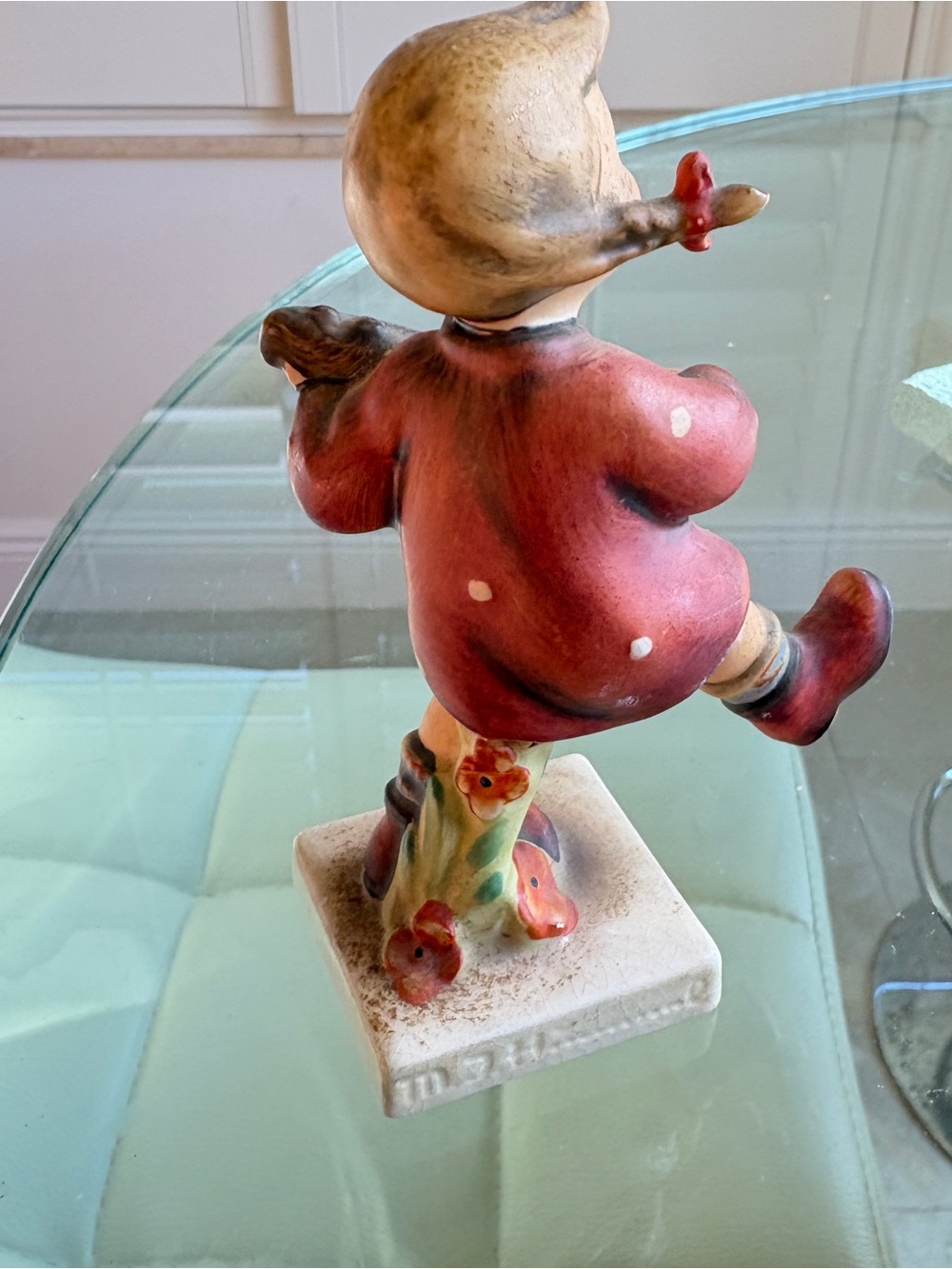 Hummel Red and Cream Boy with Guitar Figurine - Picture 2 of 3